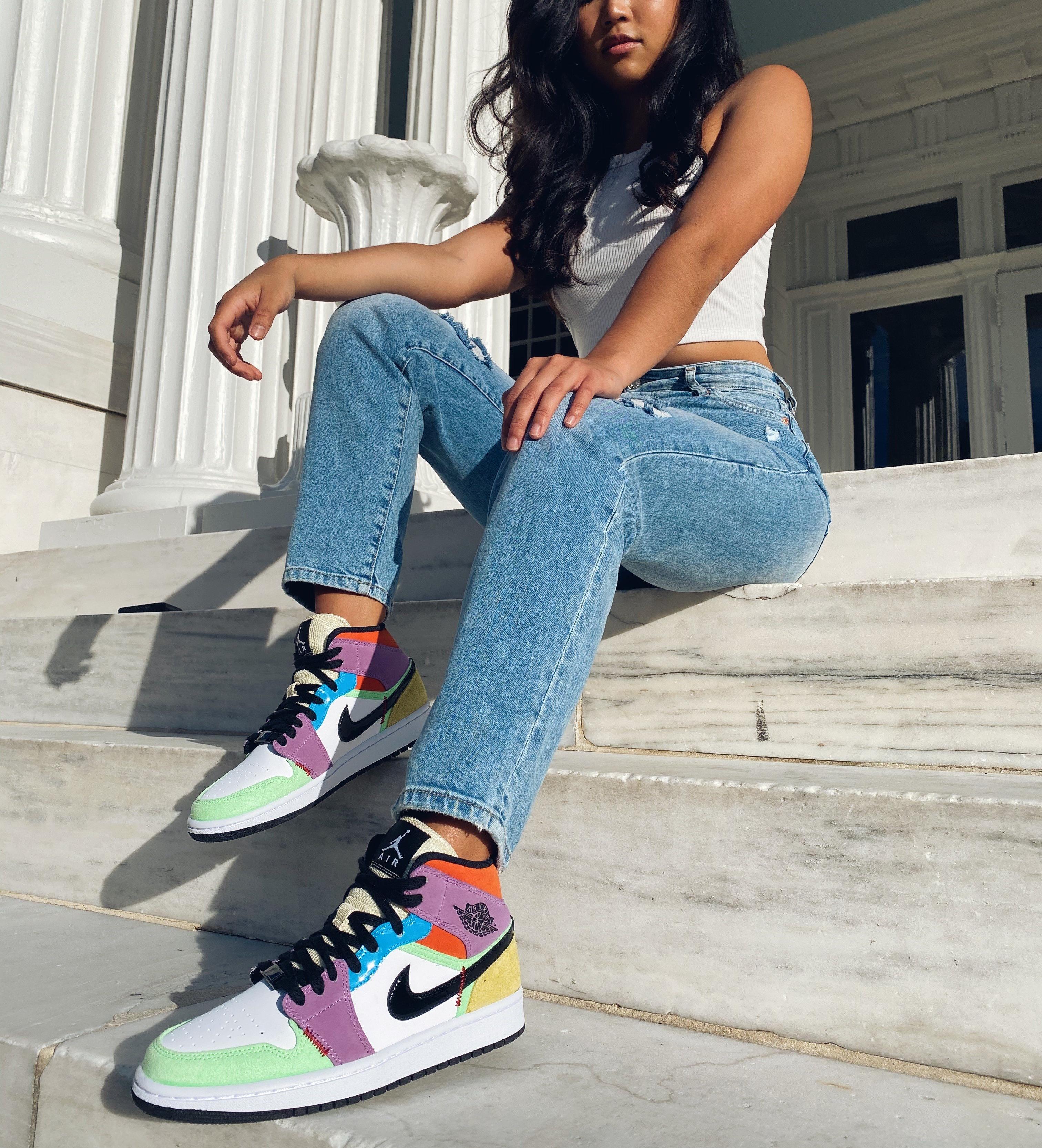 Sneakers Release- Air Jordan 1 Mid âLightbulbâ Multicolor